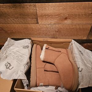 Double zip mini ugg boots